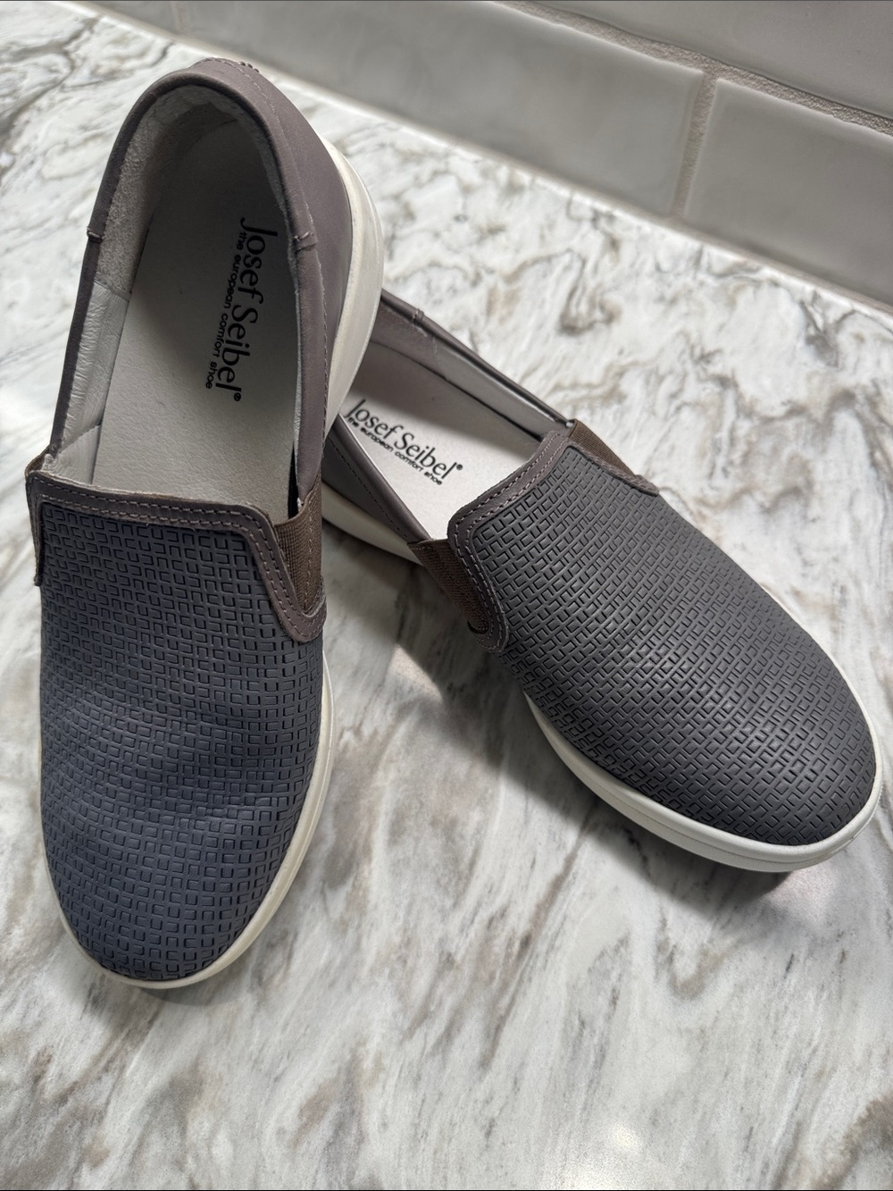 Josef Seibel leather loafer 37